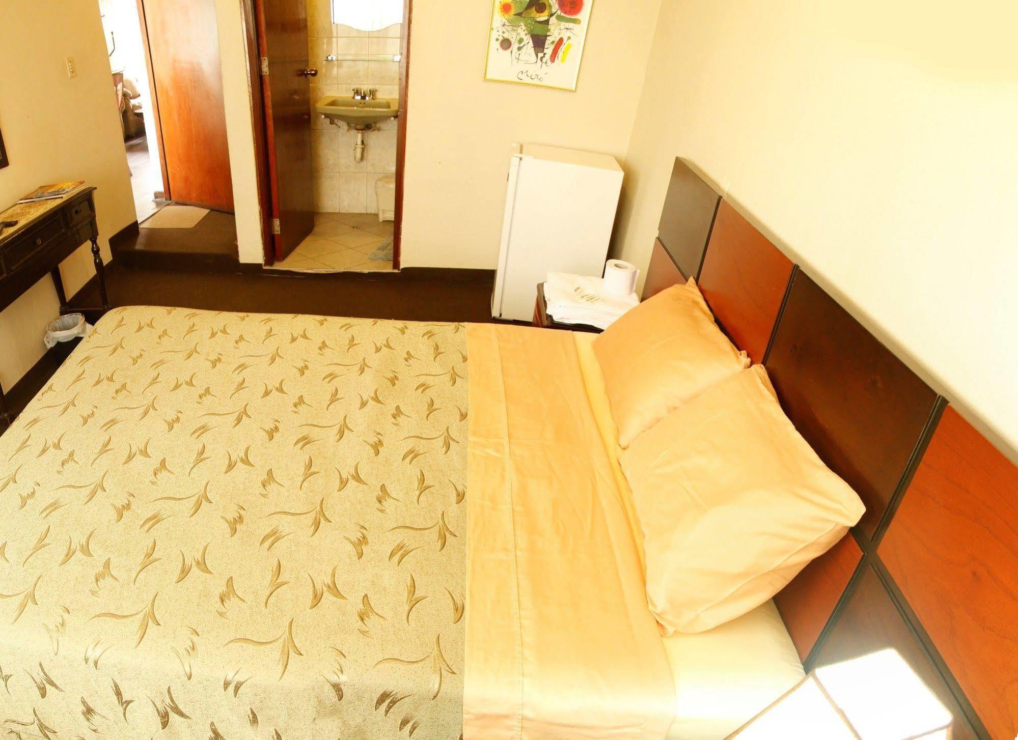 Hotel Casablanca Lima 3*